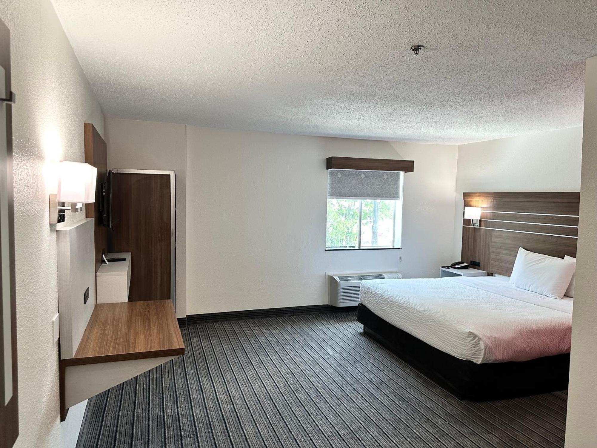 Ramada By Wyndham Lithia Springs Atlanta Hotel Eksteriør billede