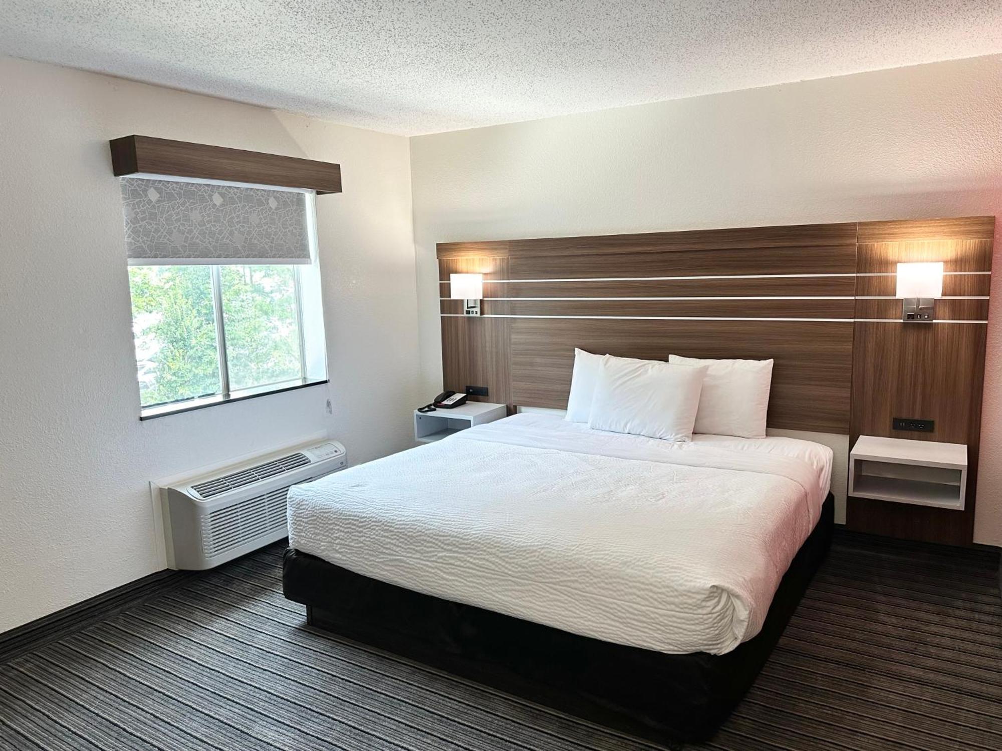 Ramada By Wyndham Lithia Springs Atlanta Hotel Eksteriør billede